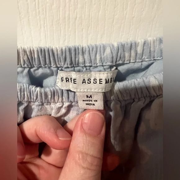 Free Assembly sz Medium peasant top - Picture 2 of 4